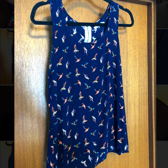 Lili & Lila Tank Top - Picture 1 of 6